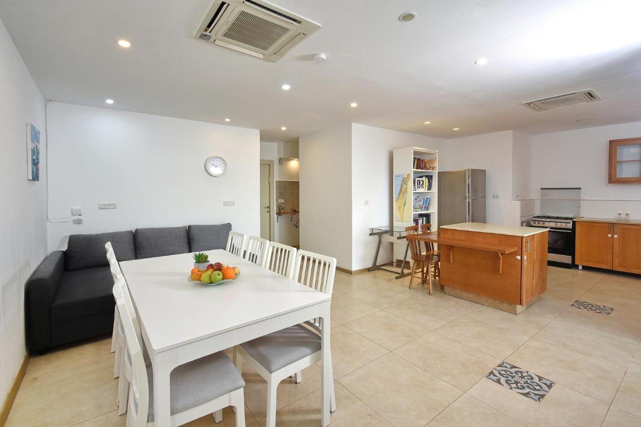 Levication 2 Bedrooms Pool&Jacuzzi 提比里亞 外观 照片