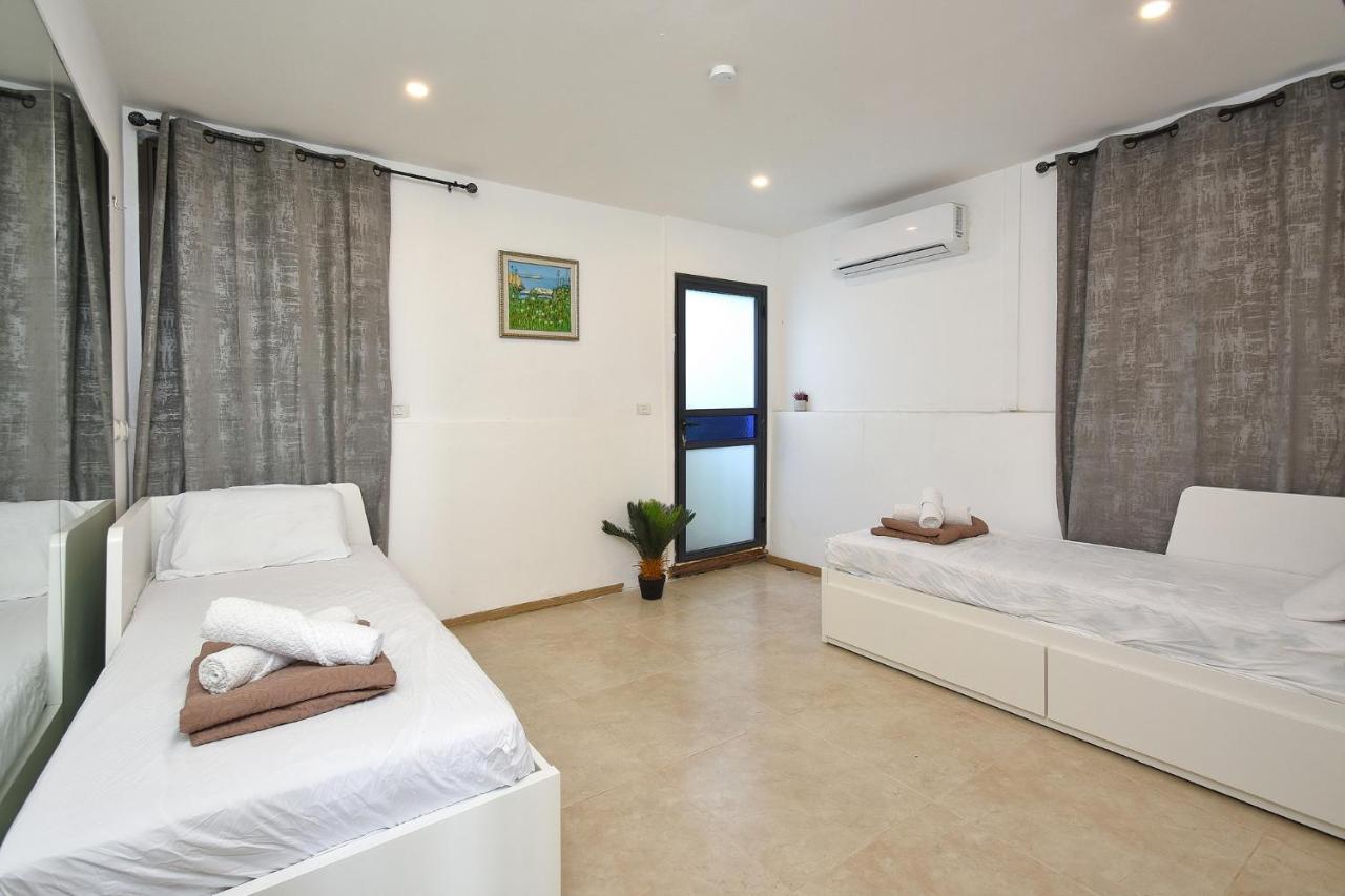 Levication 2 Bedrooms Pool&Jacuzzi 提比里亞 外观 照片